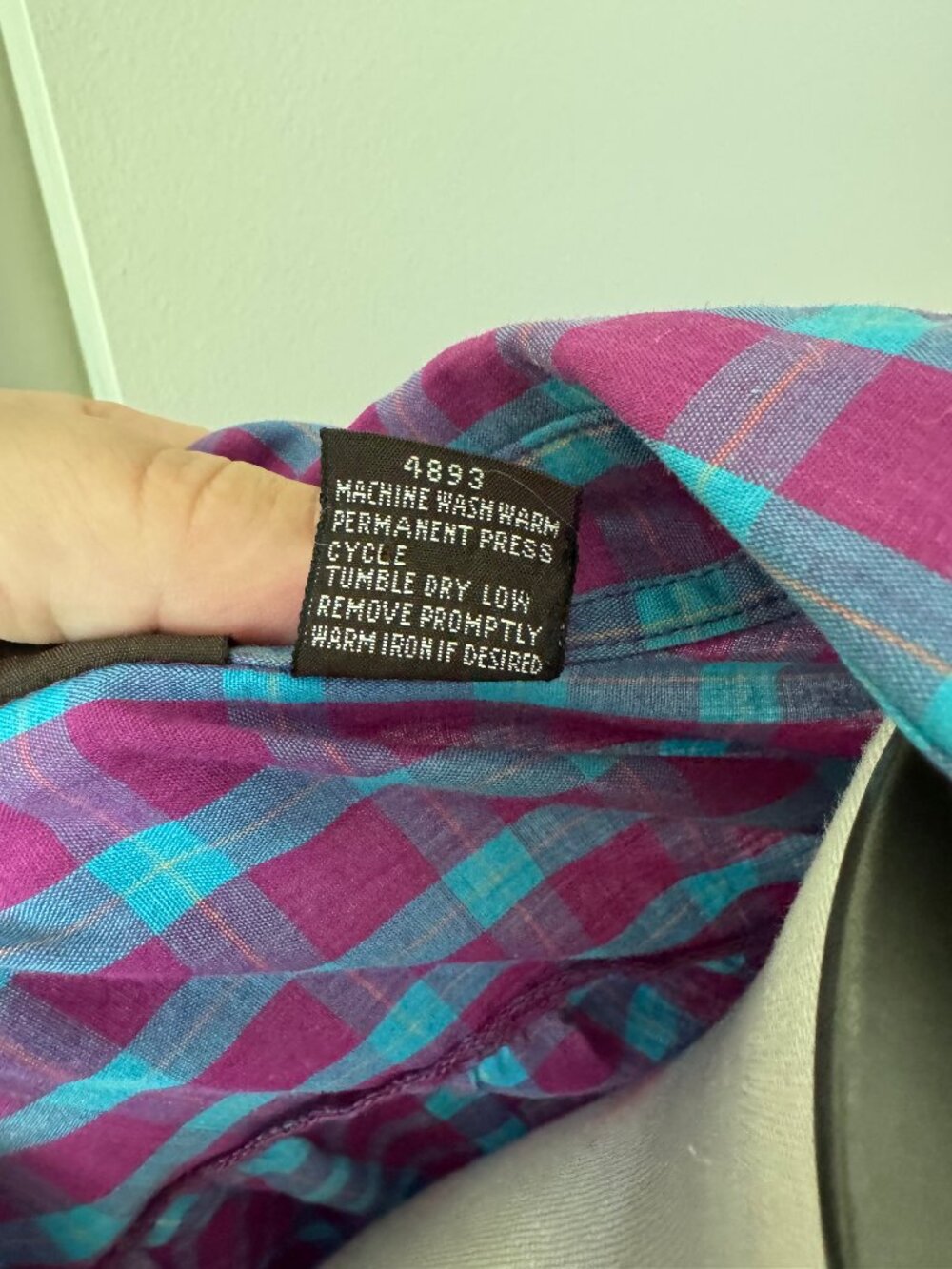 Vintage 80s Preppy Plaid Button Down - S - Picture 9 of 10